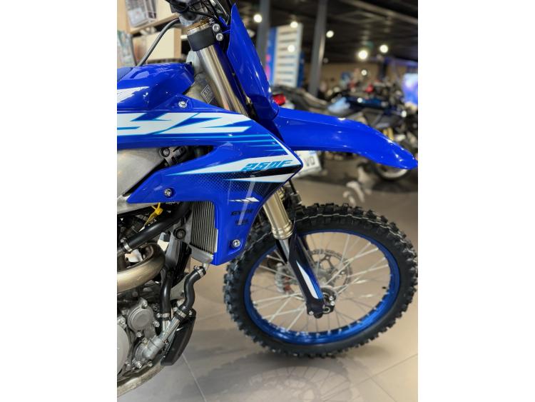 YAMAHA YZ250F