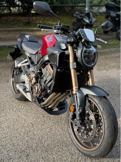 HONDA CB 650 R