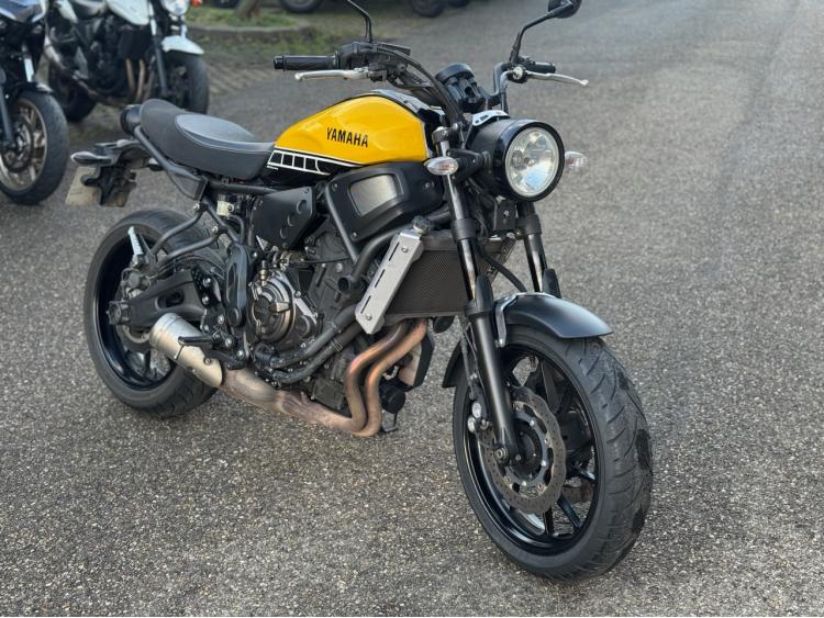 YAMAHA XSR 700 