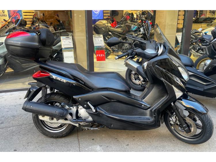 YAMAHA XMAX 125