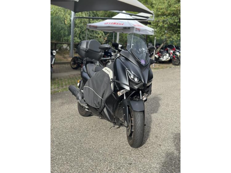 YAMAHA X-MAX 125 IRON MAX