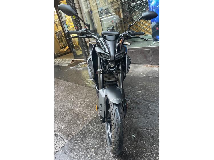 YAMAHA MT-125 ABS