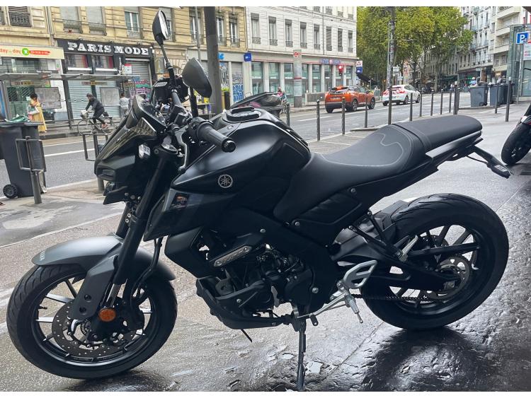 YAMAHA MT-125 ABS