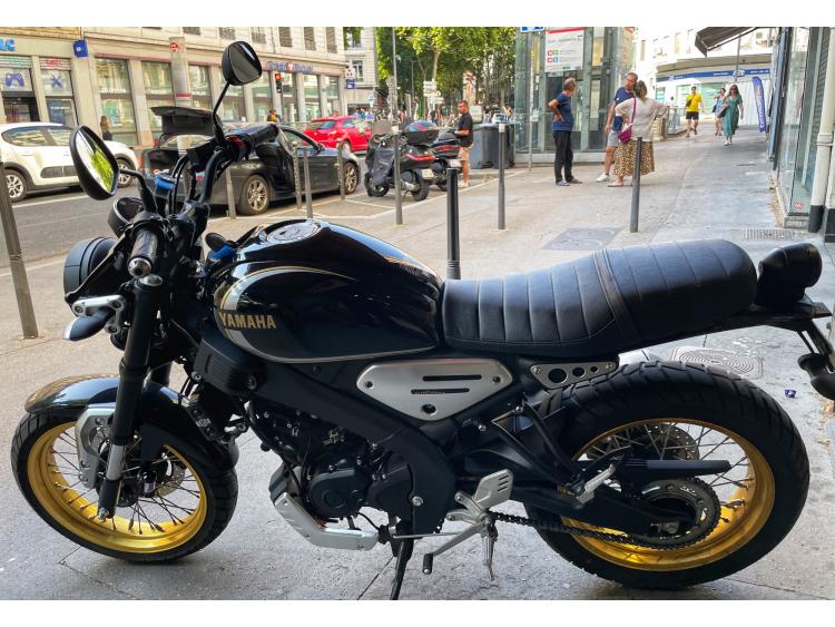 YAMAHA XSR 125 Legacy
