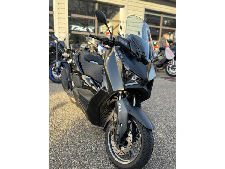 YAMAHA XMAX 125