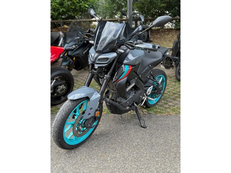 YAMAHA MT-125