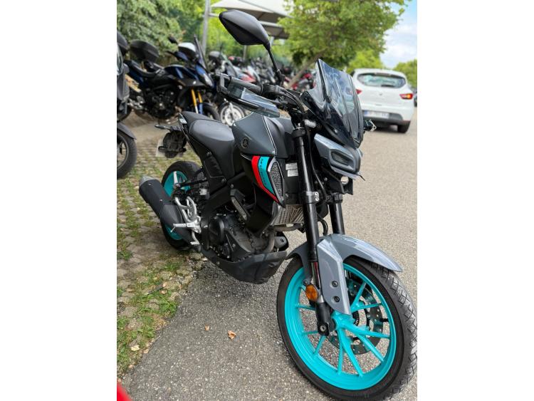 YAMAHA MT-125