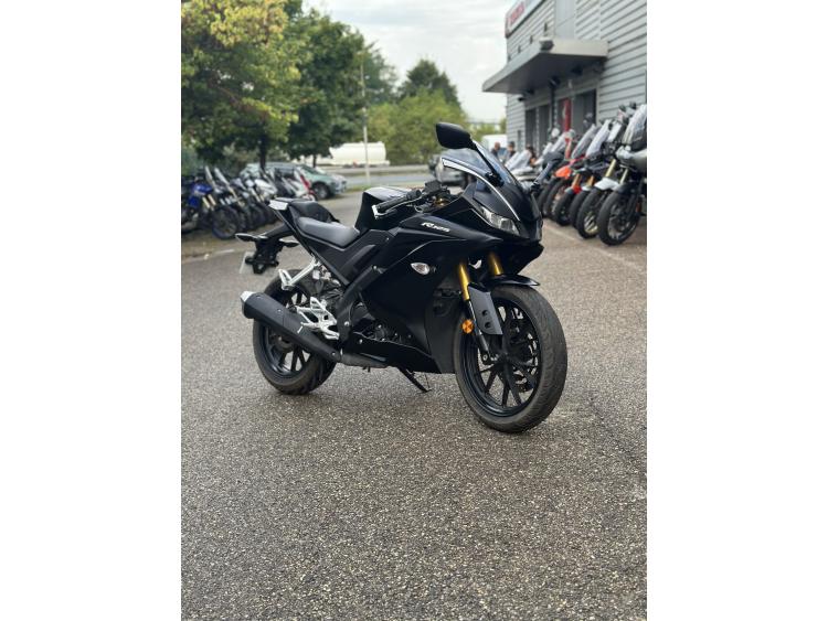 YAMAHA YZF-R125