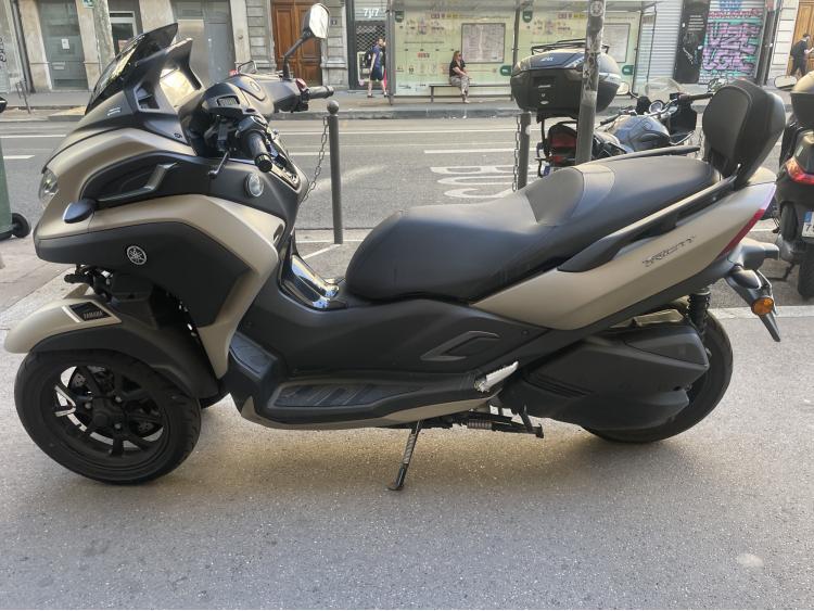 YAMAHA TRICITY 300