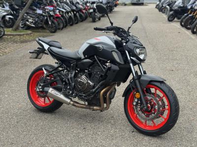 YAMAHA MT-07