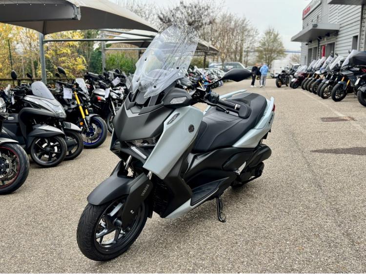 YAMAHA XMAX 125 TECH MAX