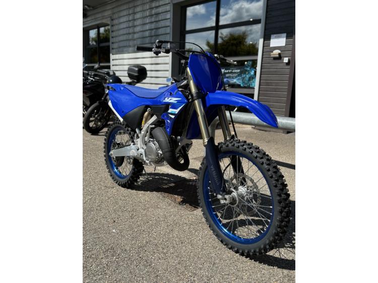 YAMAHA YZ 125
