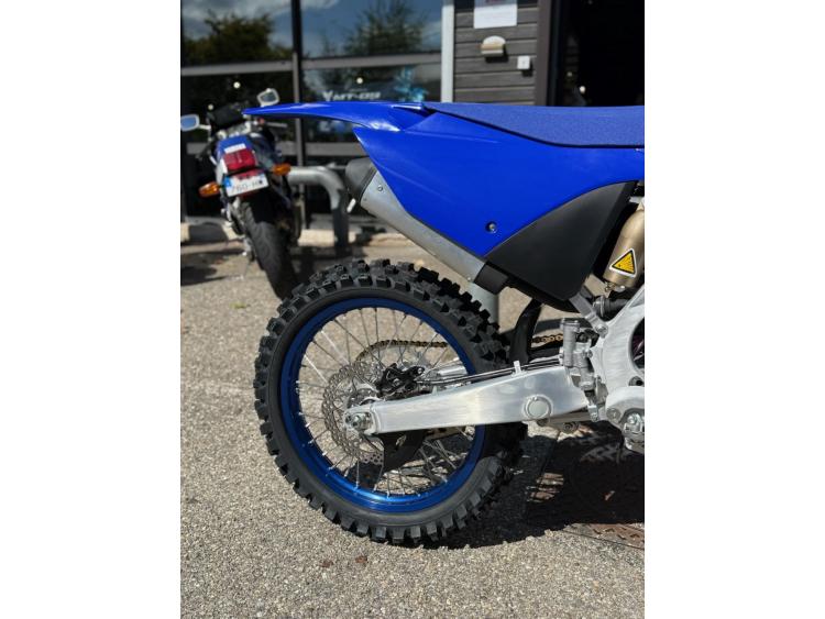 YAMAHA YZ 125
