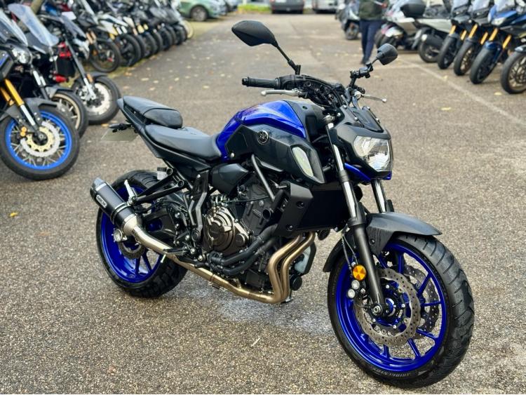 YAMAHA MT-07