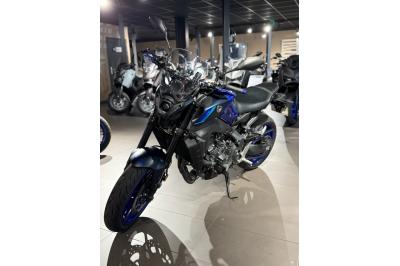YAMAHA MT-09