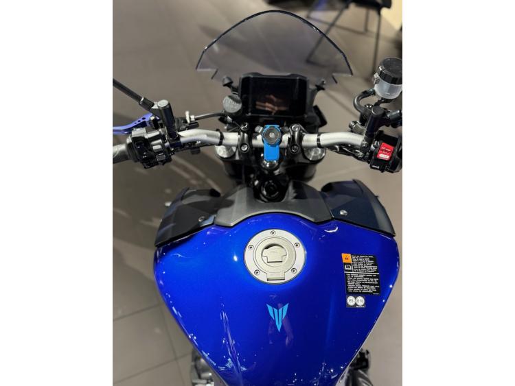 YAMAHA MT-09