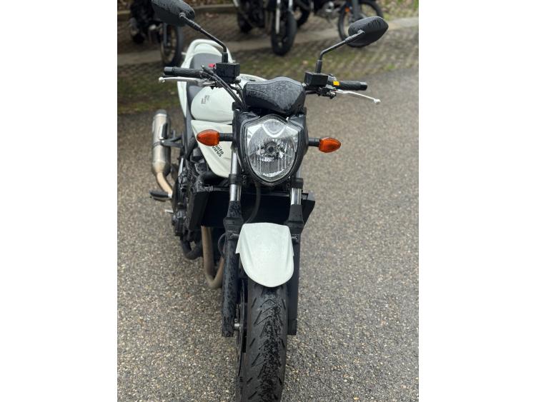 SUZUKI GSF 650 BANDIT