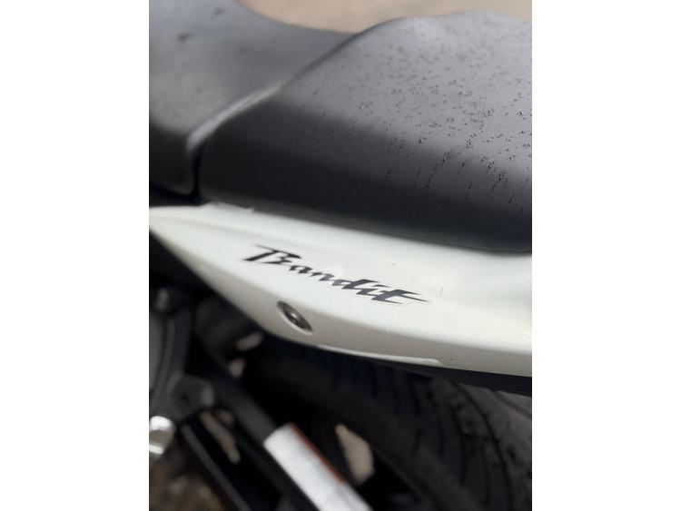 SUZUKI GSF 650 BANDIT