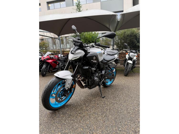 YAMAHA MT-07 (47.5CV)
