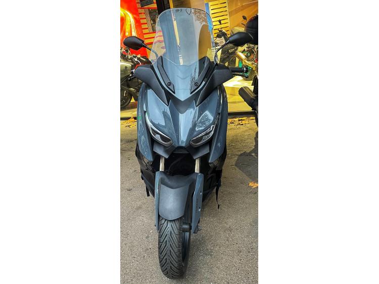 YAMAHA XMAX 300 Tech Max
