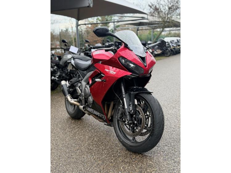 TRIUMPH 	DAYTONA 660