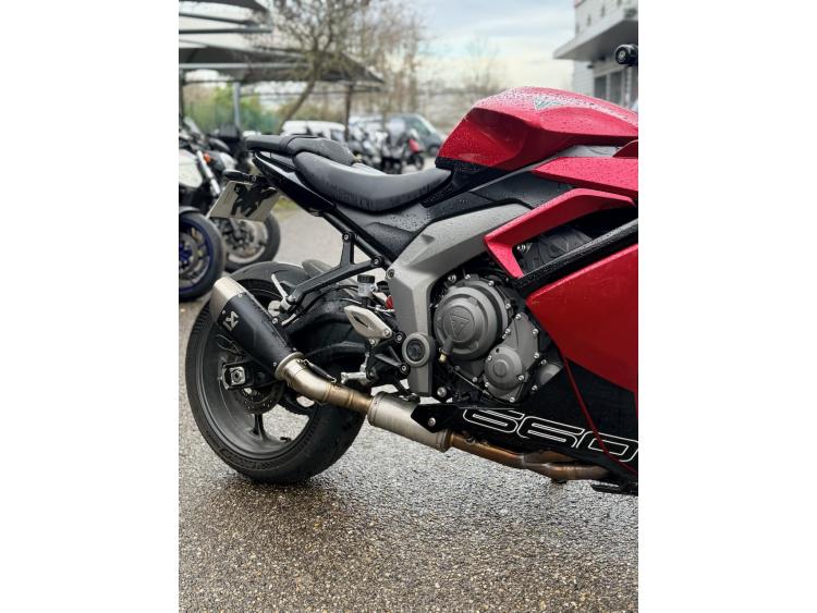 TRIUMPH 	DAYTONA 660