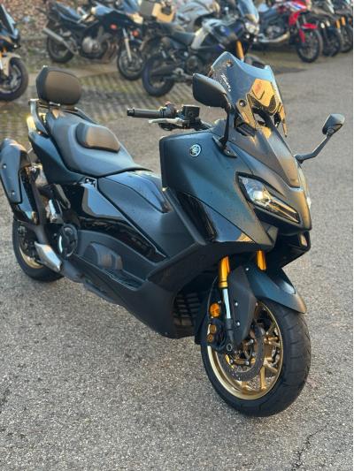 YAMAHA XP T-MAX 560 TECH MAX