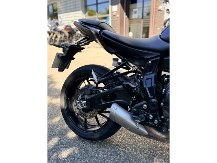 YAMAHA MT-07 (47.5CV) ABS