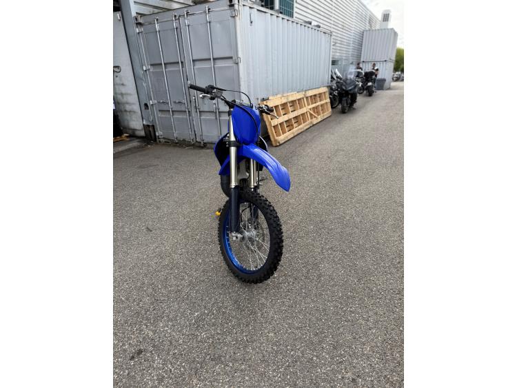 YAMAHA YZ 125