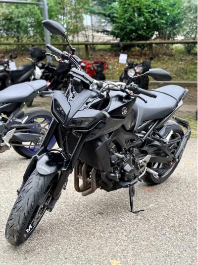 YAMAHA MT-09