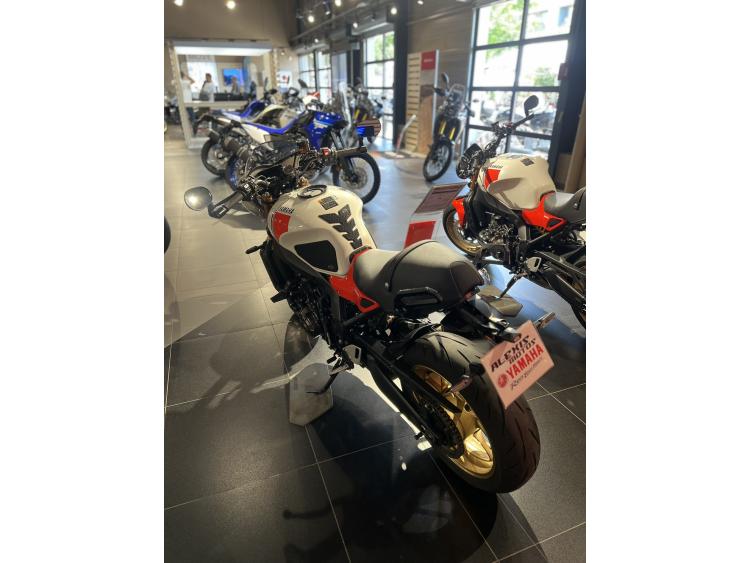 YAMAHA XSR 900 TOUTES OPTIOS NON BRIDABLE