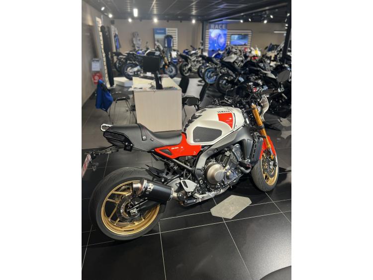YAMAHA XSR 900 TOUTES OPTIOS NON BRIDABLE