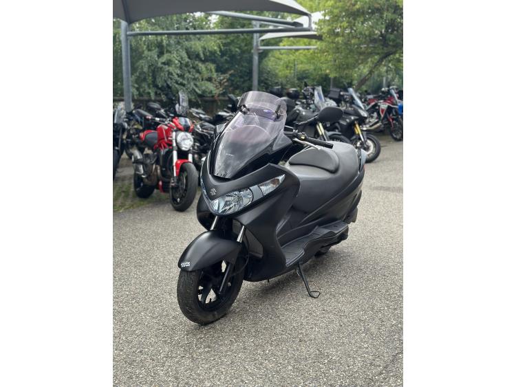 SUZUKI BURGMAN 200 EXCLUSIVE 