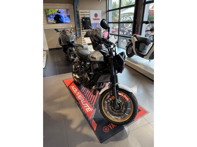 YAMAHA XSR 700 LEGACY