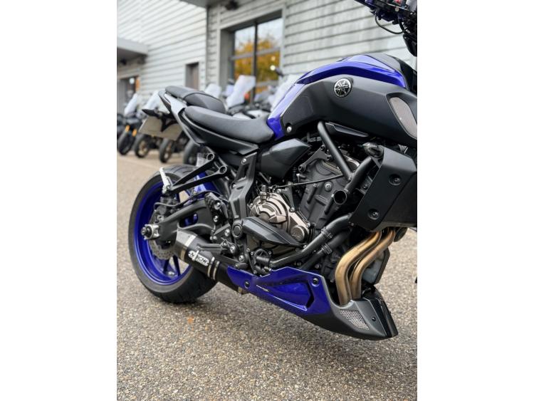 YAMAHA MT-07