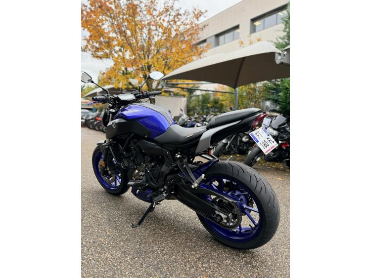 YAMAHA MT-07