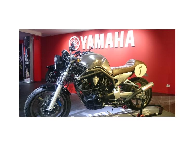 1100 CAFE RACER